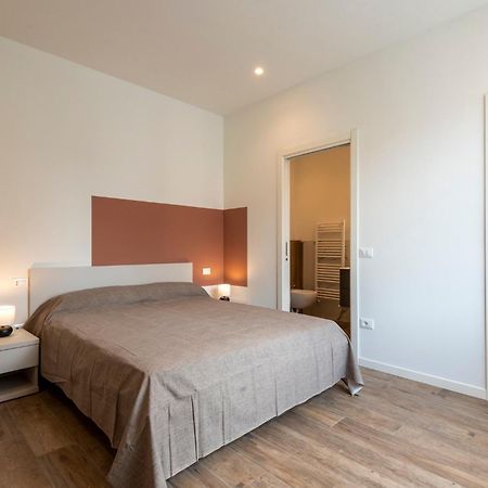 Iarsera Rooms And Apartment Lucca Buitenkant foto
