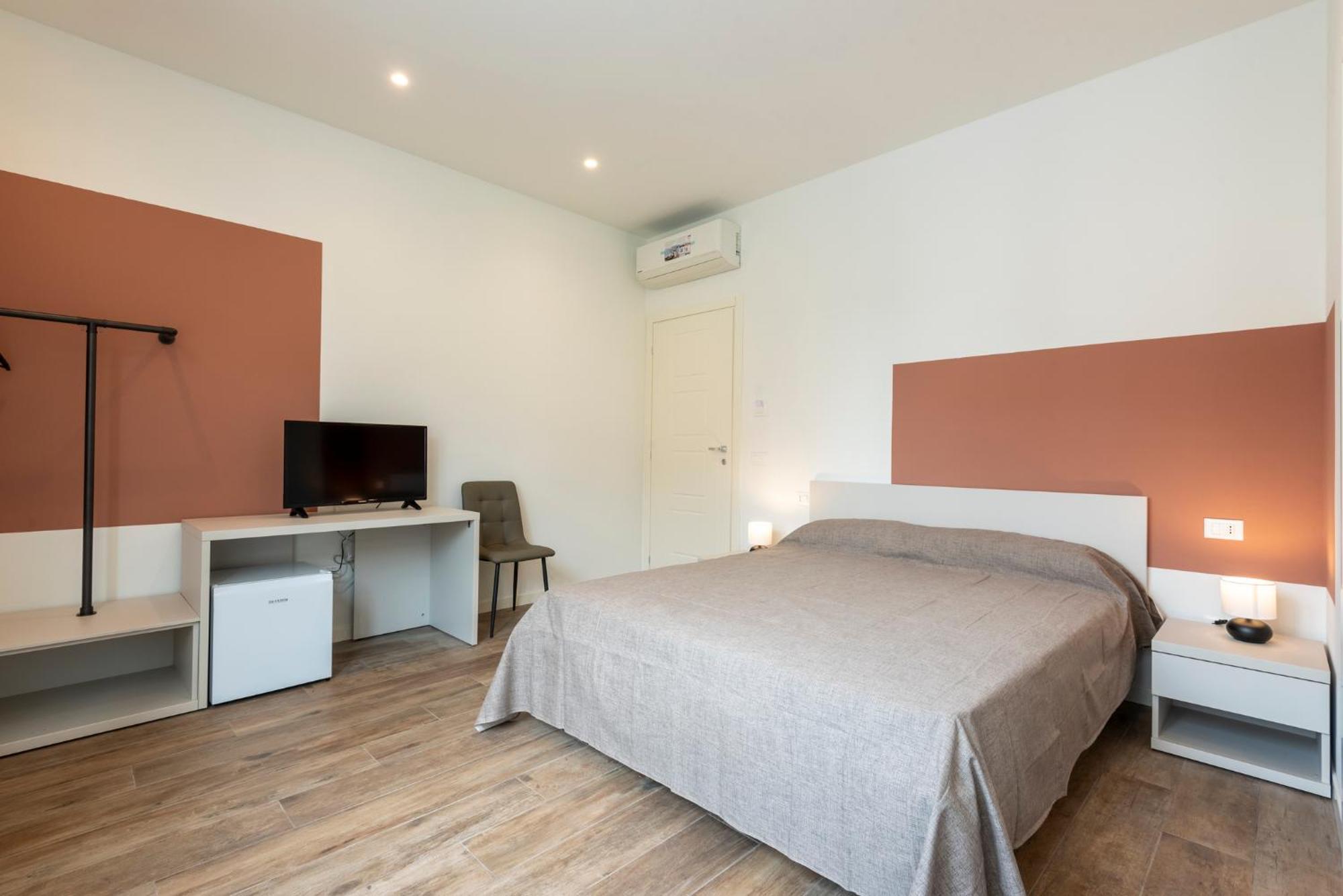 Iarsera Rooms And Apartment Lucca Buitenkant foto