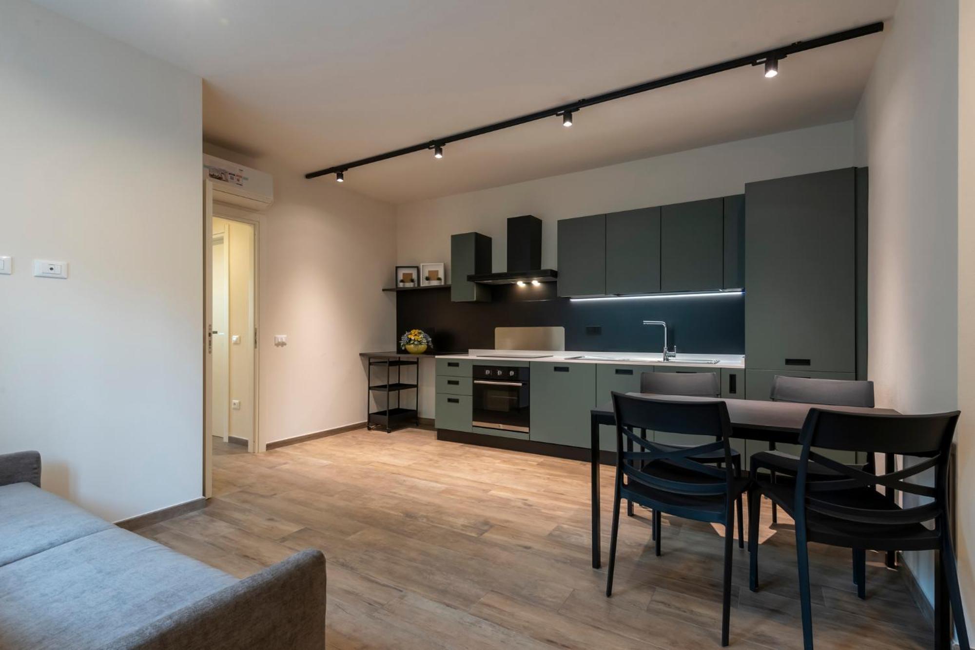Iarsera Rooms And Apartment Lucca Buitenkant foto