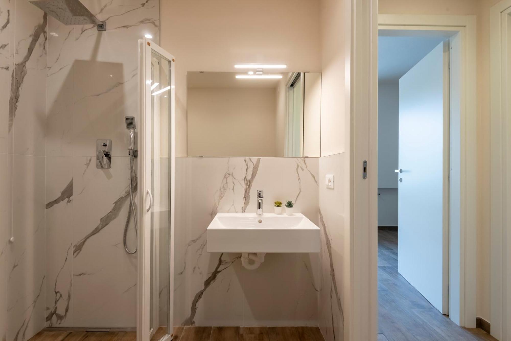 Iarsera Rooms And Apartment Lucca Buitenkant foto